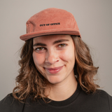 Out of Office| Bestickte Bio Baumwoll Cord Cap