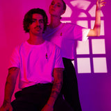 Cola Mix | Camiseta Unisex Bordada de Algodón Ecológico