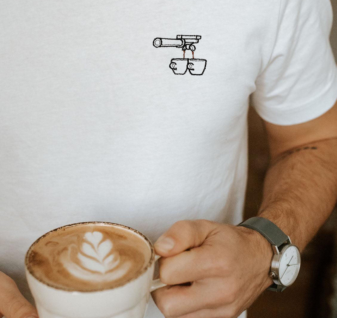 Due Caffè | Besticktes Bio Baumwoll Unisex T-Shirt