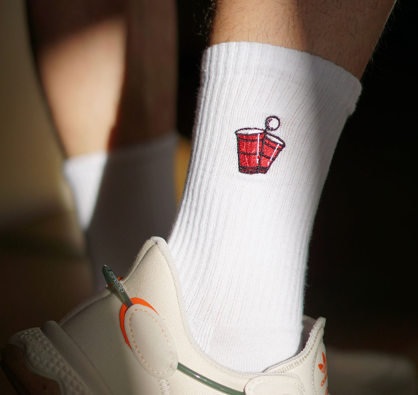 Beerpong | Calcetín de algodón orgánico bordado