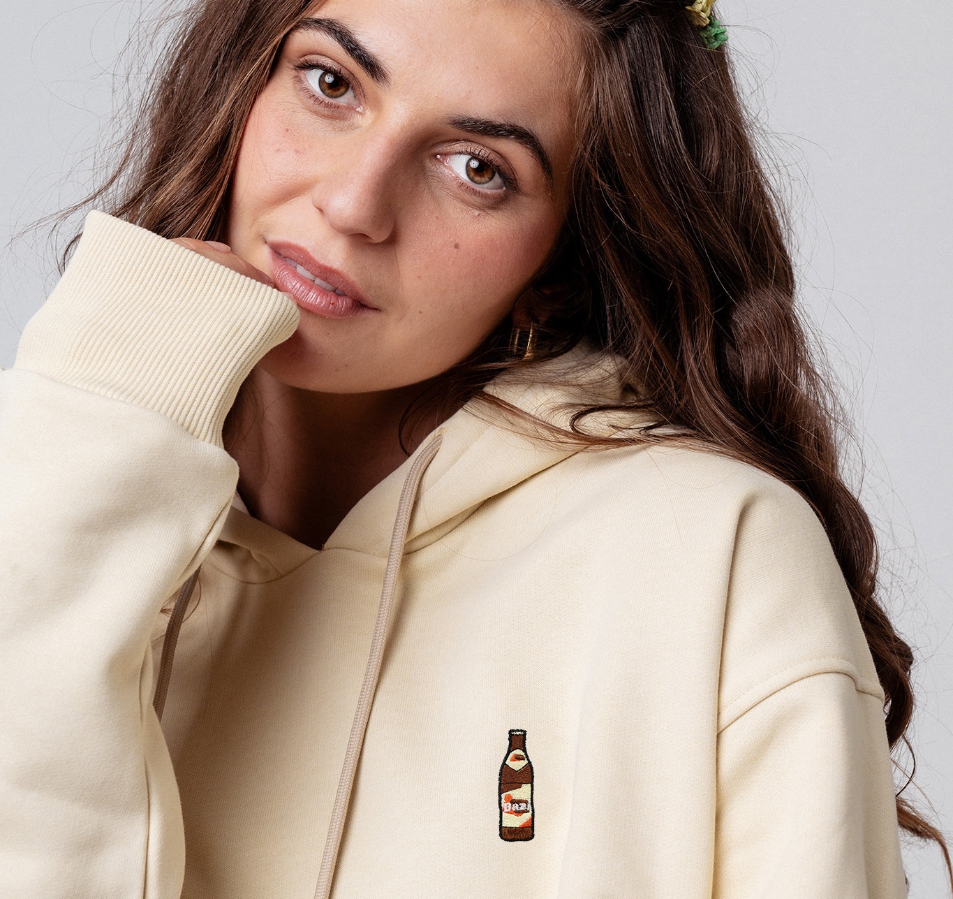 Bazi® | Sudadera con capucha bordada de algodón orgánico para mujer