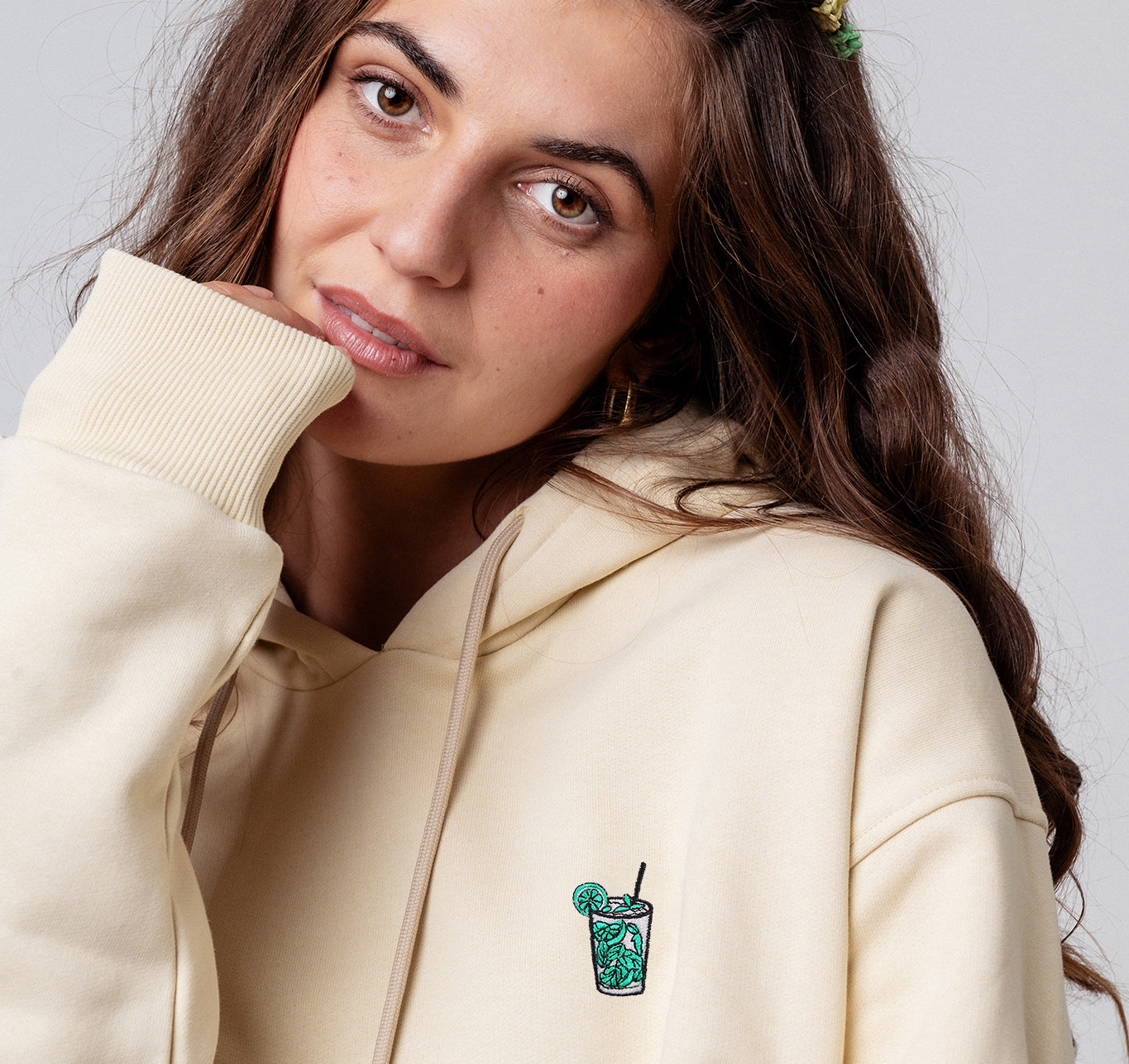 Mojito | Sudadera bordada con capucha de algodón orgánico para mujer