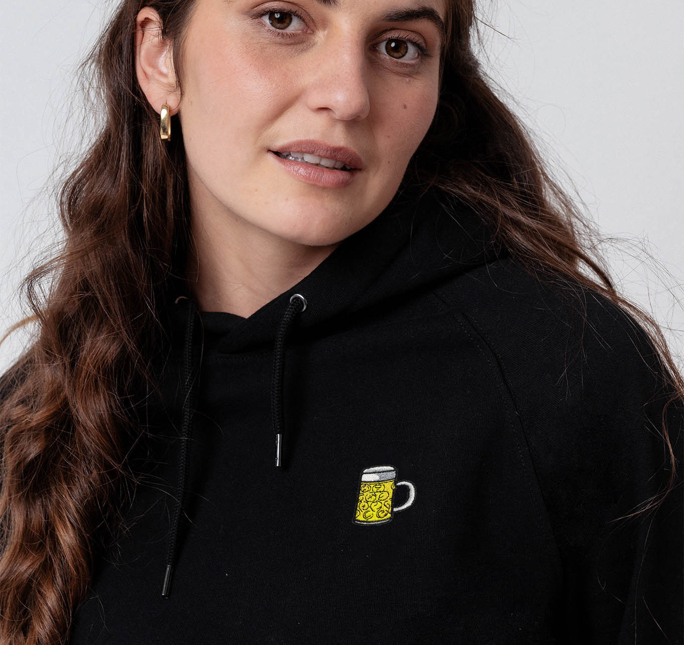 Maßkrug | Sudadera bordada con capucha de algodón orgánico para mujer