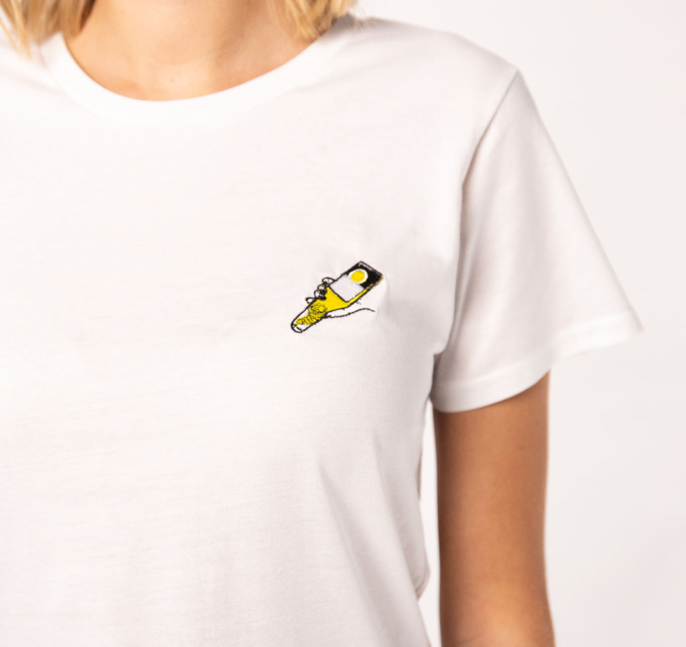 Tornado | Camiseta bordada de algodón orgánico para mujer